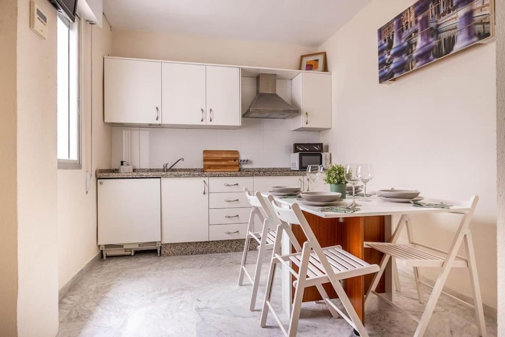 Apartamento Ronda De Triana 45 เซบีญา ภายนอก รูปภาพ